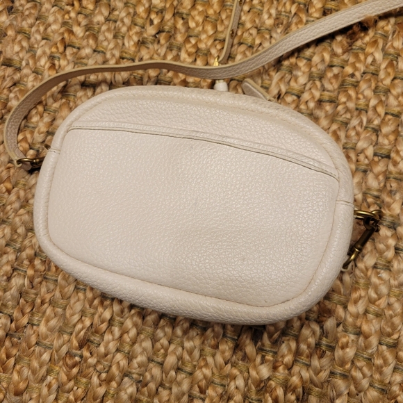 Coach Restored Camera Bag Pebbled Leather Chalk White Brass - Picture 7 of 12